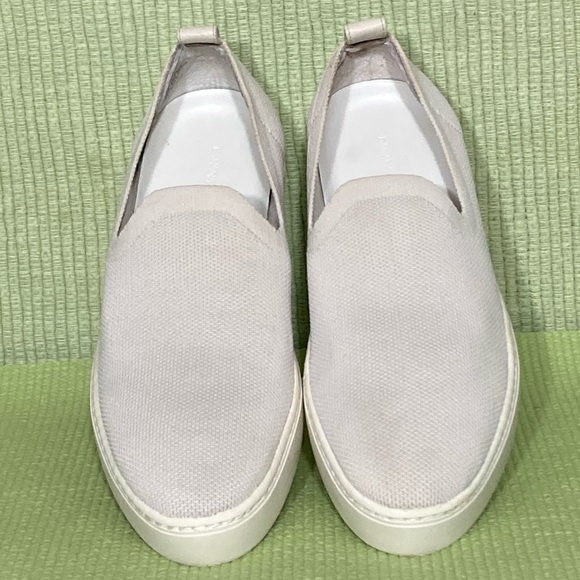 Banana Republic Womens Grey Recycled Knit Slip On Casual Sneaker Shoes Sz US6.5M - Picture 4 of 12